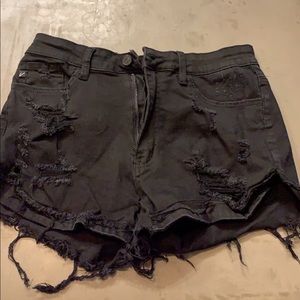 Super cute ripped black  jean shorts